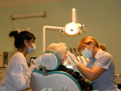 Что лечит стоматолог-терапевт