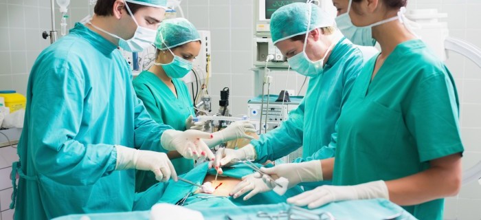 Что лечит врач торакальный хирург?